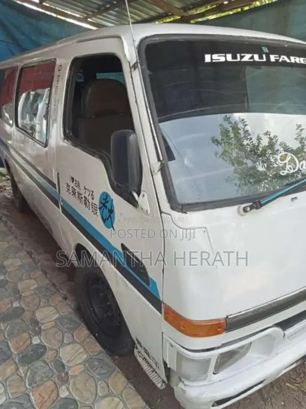 Isuzu Fargo 1989 Van (Used)