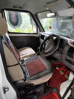 Mitsubishi U-61 1999 Van (Used)