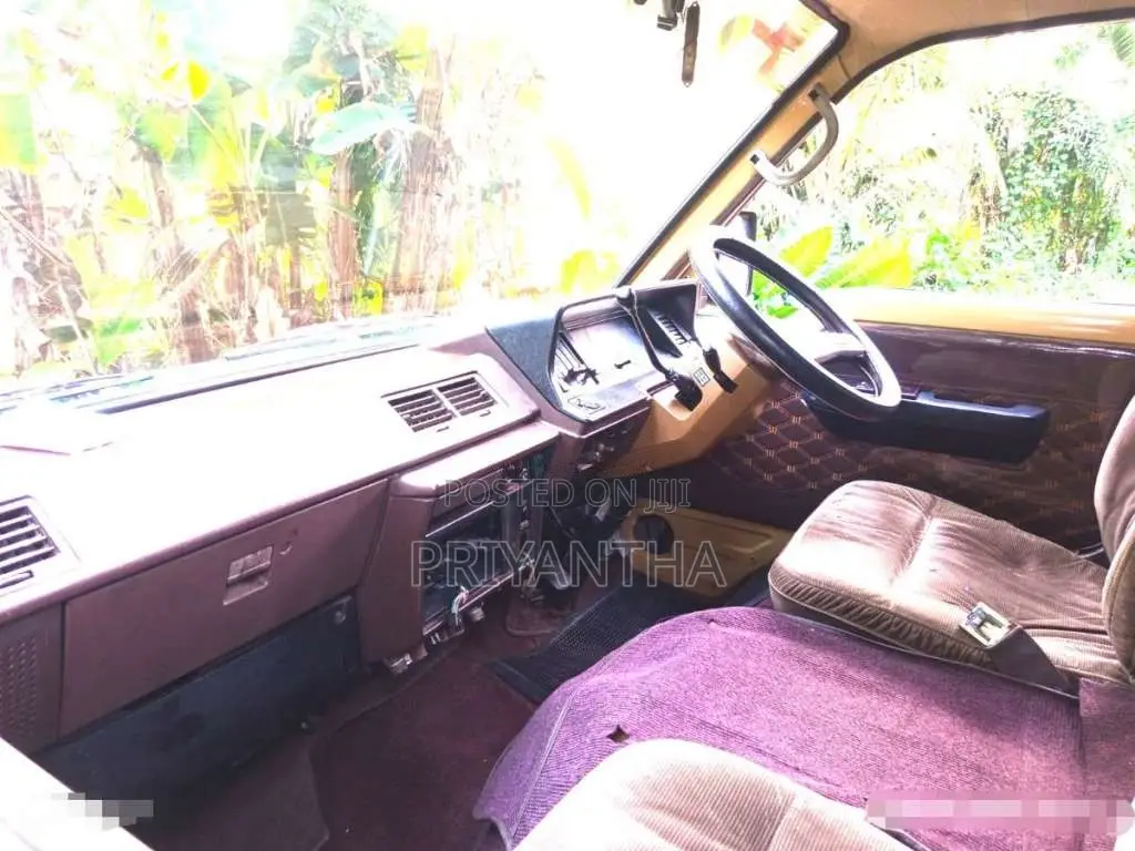 Toyota Lh71 1991 Van (Used)