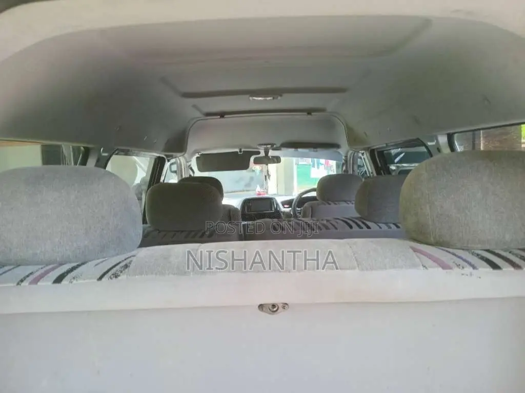 Toyota Noah 2007 Van (Used)