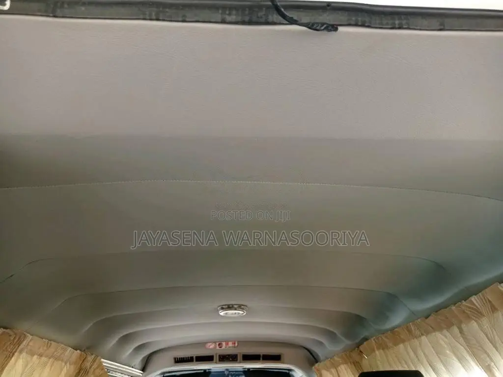Nissan Caravan 1993 Van (Used)