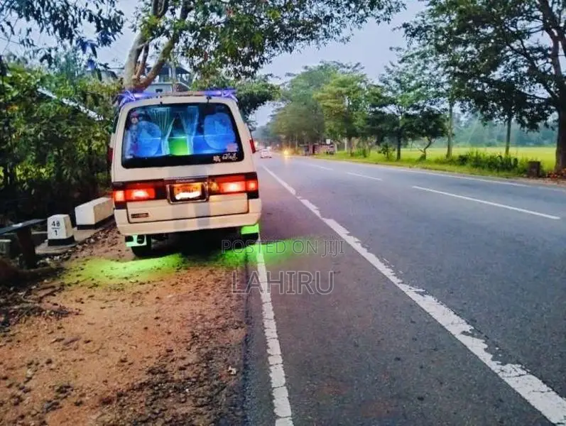 Nissan Caravan 1994 Van (Used)