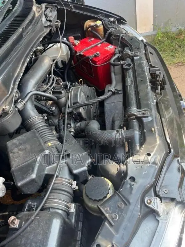 Toyota Noah 2001 Van (Used)