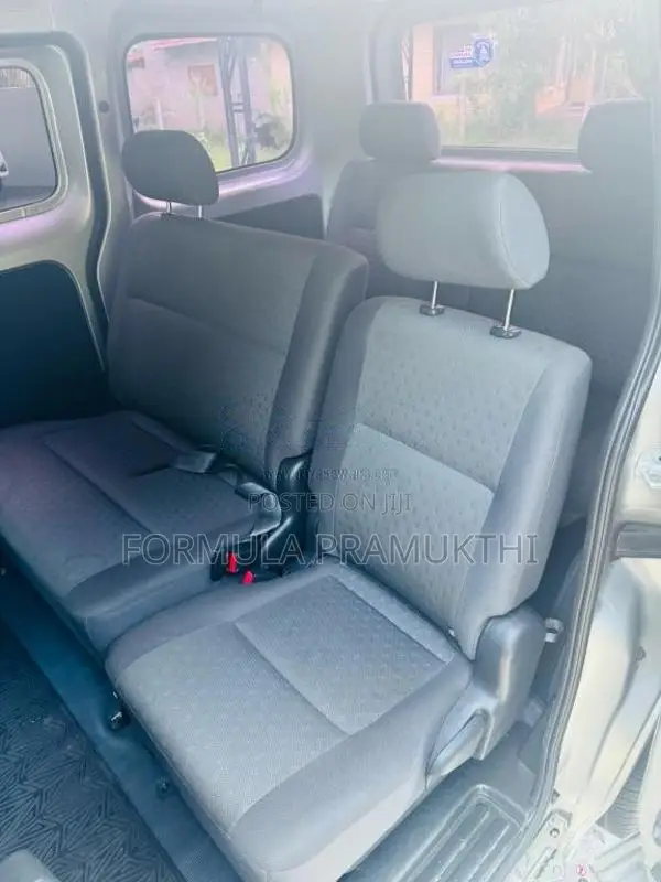 Nissan NV200 2015 Van (Used)