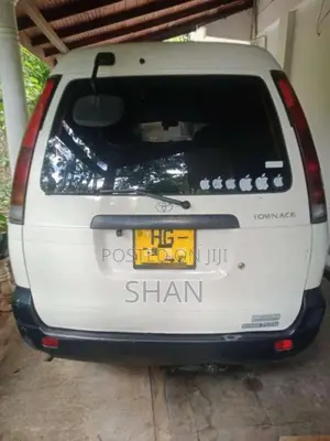 Toyota Noah CR41 1998 Van (Used)
