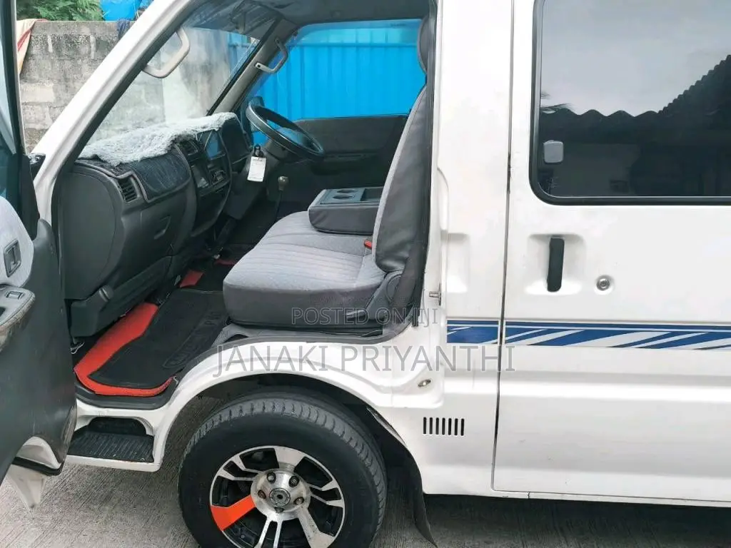 Nissan Vanette 2003 Van (Used)