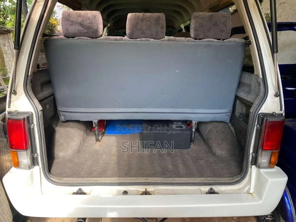 Nissan Vanette C22 1990 Van (Used)