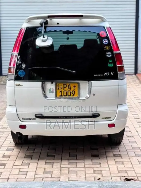 Toyota Noah KR42 3C 2005 Van (Used)