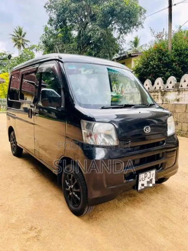 Daihatsu S321 2015 Van (Used)