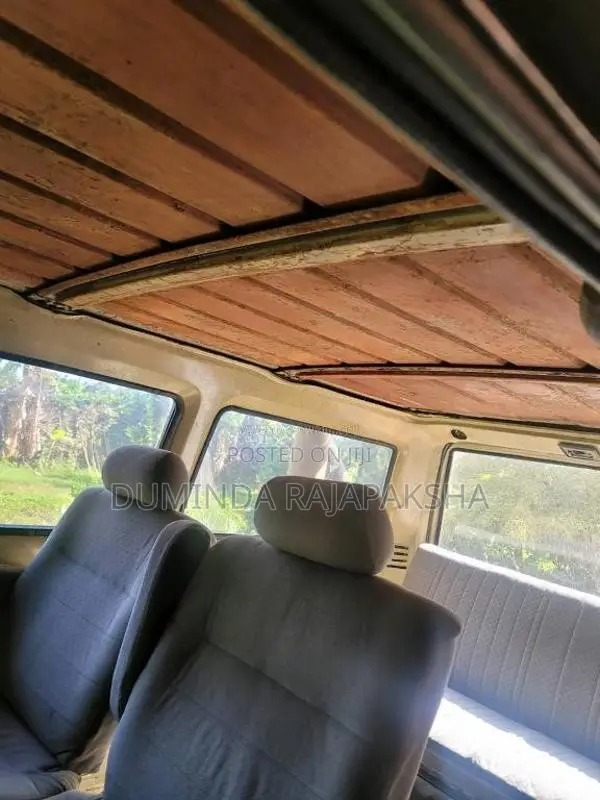 Mitsubishi Delica L300 1981 Van (Used)