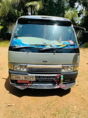 Nissan Caravan 2003 Van (Used)