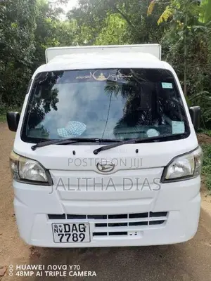 Daihatsu S500 2016 Van (Used)