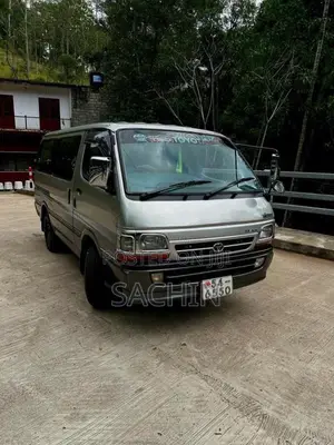 Toyota Hiace Dolphin 1990 Van (Used)