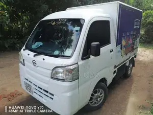 Daihatsu S500 2016 Van (Used)