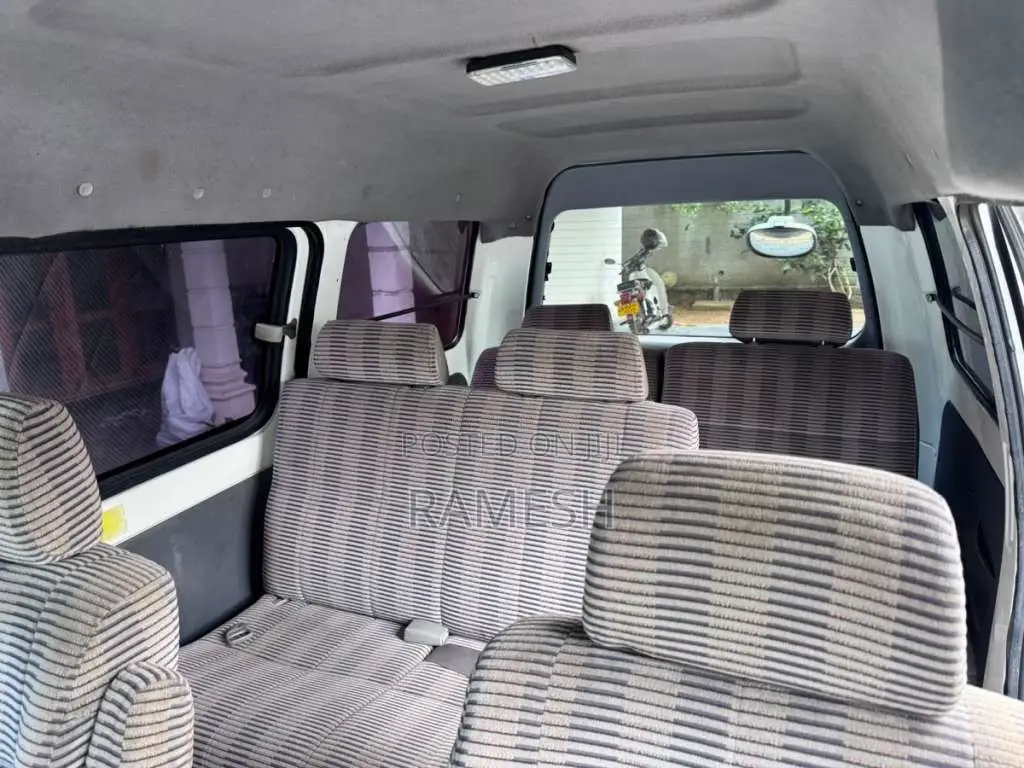 Toyota Noah KR42 3C 2005 Van (Used)