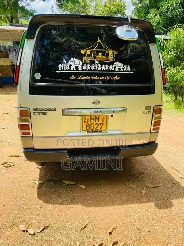 Nissan Caravan 2003 Van (Used)