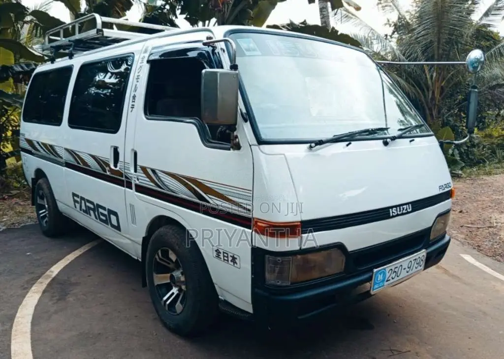 Isuzu Fargo 1993 Van (Used)