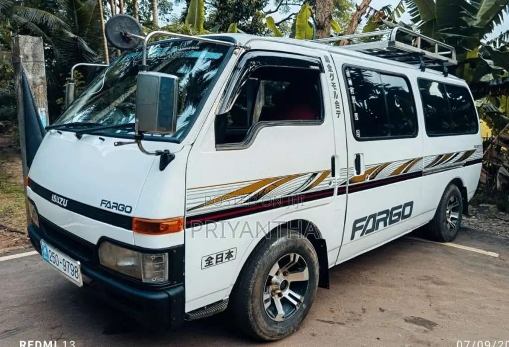 Isuzu Fargo 1993 Van (Used)