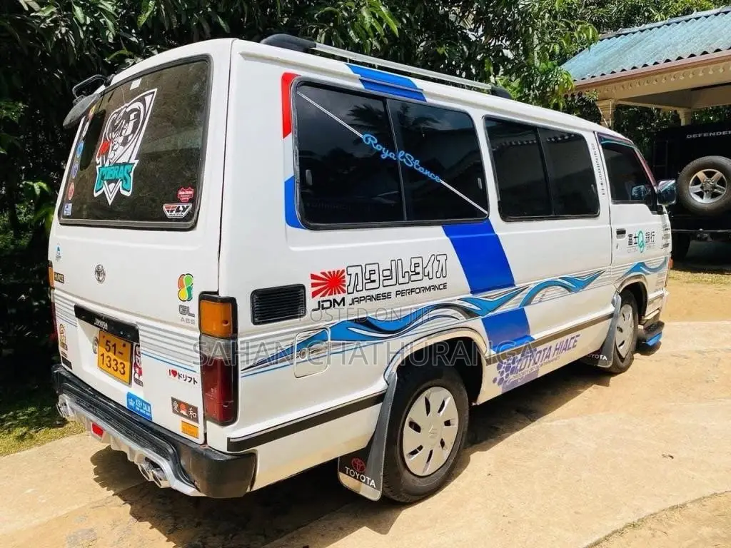 Toyota Shell 1996 Van (Used)