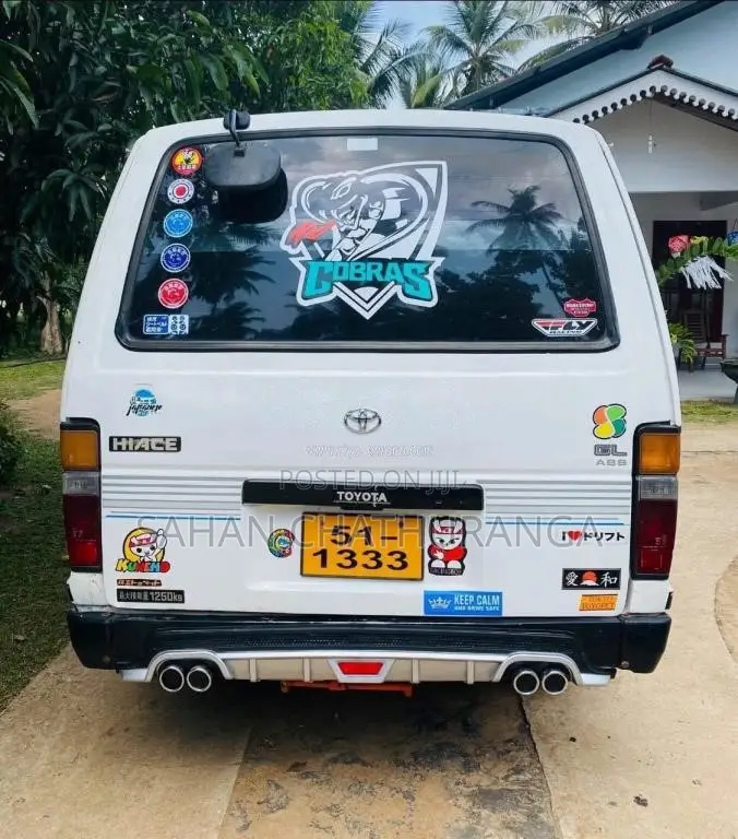 Toyota Shell 1996 Van (Used)