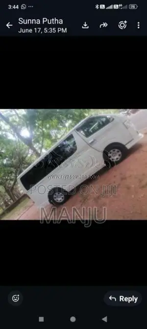 Toyota KDH 2014 Van (Used)