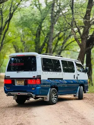 Toyota Dolphin 1994 Van (Used)