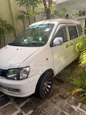 Toyota Noah 1998 Van (Used)