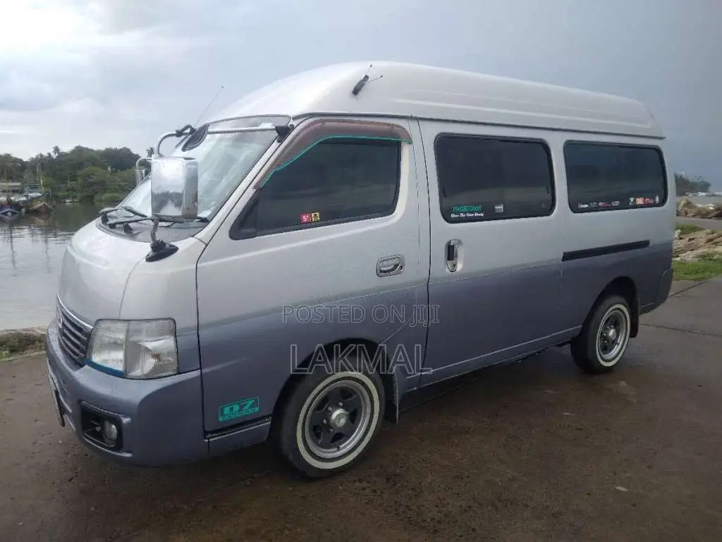 Nissan E25 2005 Van (Used)