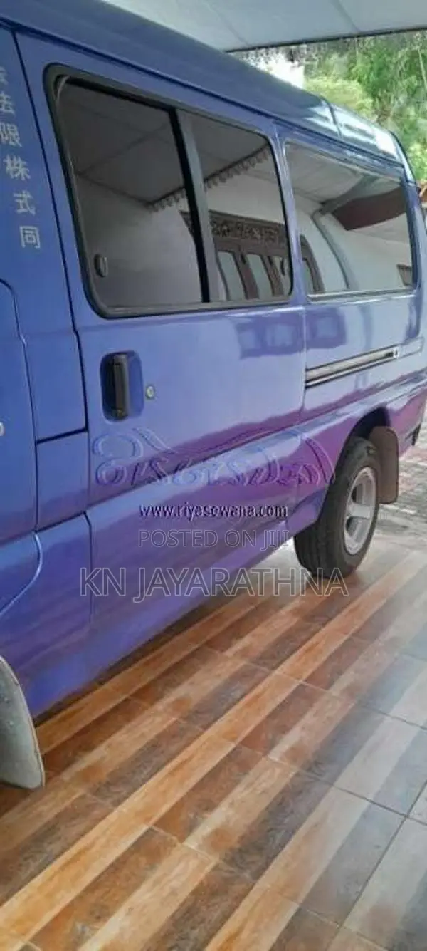 Mitsubishi Po15 2003 Van (Used)