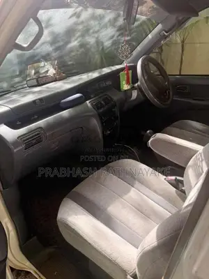 Toyota Noah 1998 Van (Used)