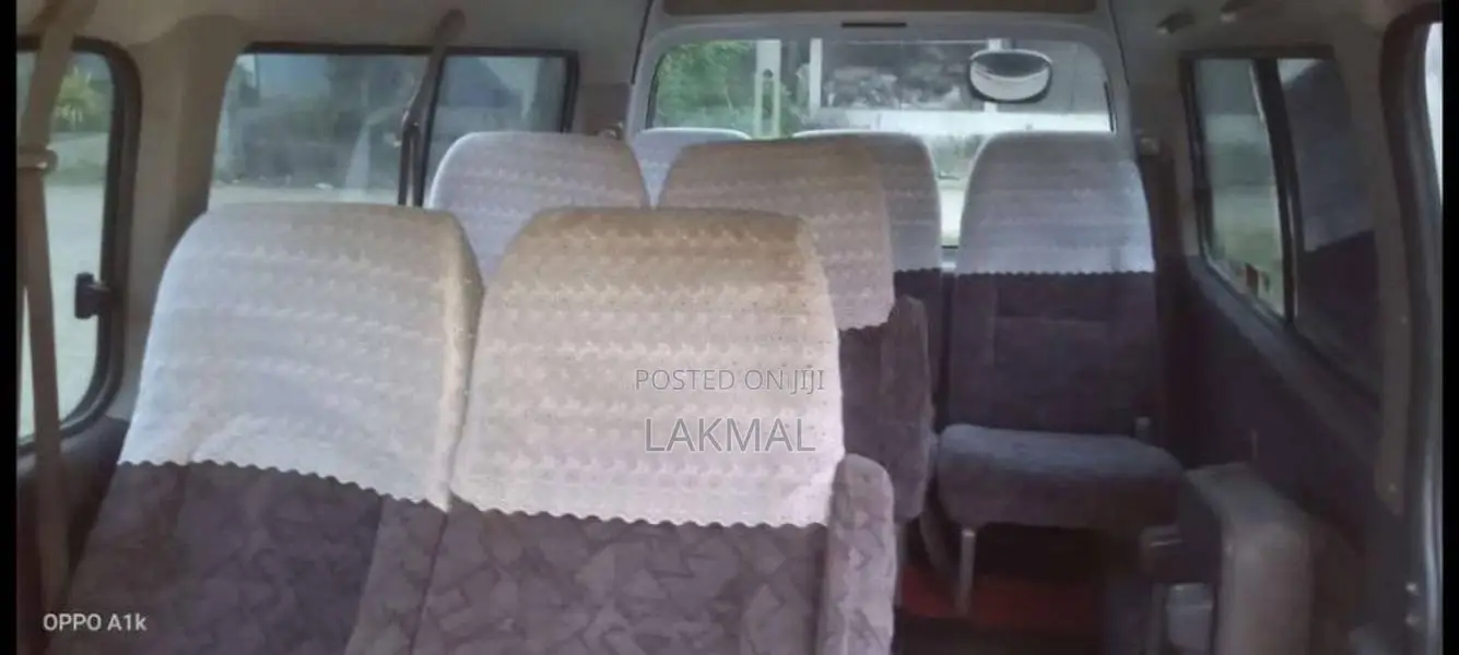 Nissan E25 2005 Van (Used)