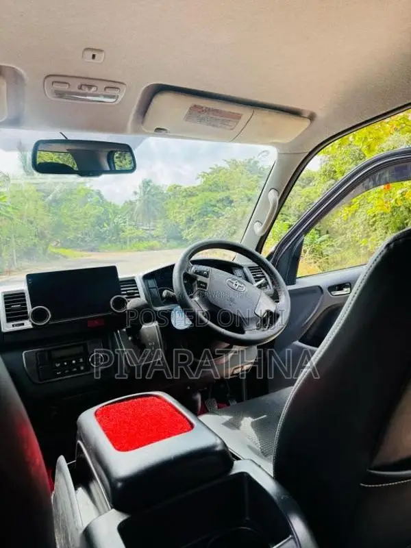 Toyota KDH Dark Prime 201 Super GL 2015 Van (Used)