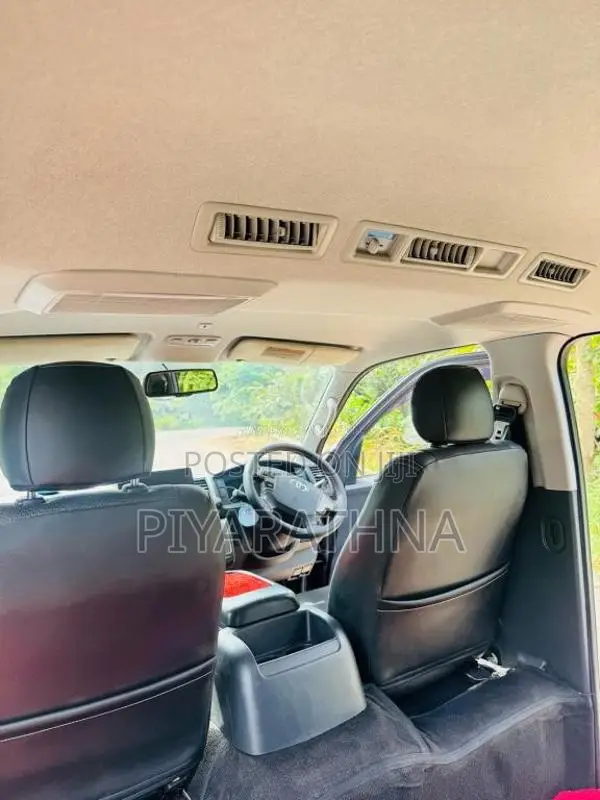 Toyota KDH Dark Prime 201 Super GL 2015 Van (Used)