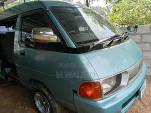 Toyota CR27 1992 Van (Used)