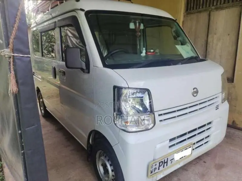 Nissan Clipper NV100 2016 Van (Used)