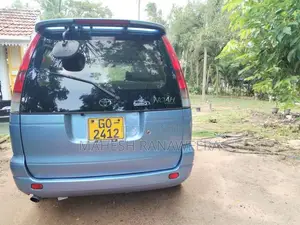 Toyota Noah 1997 Van (Used)