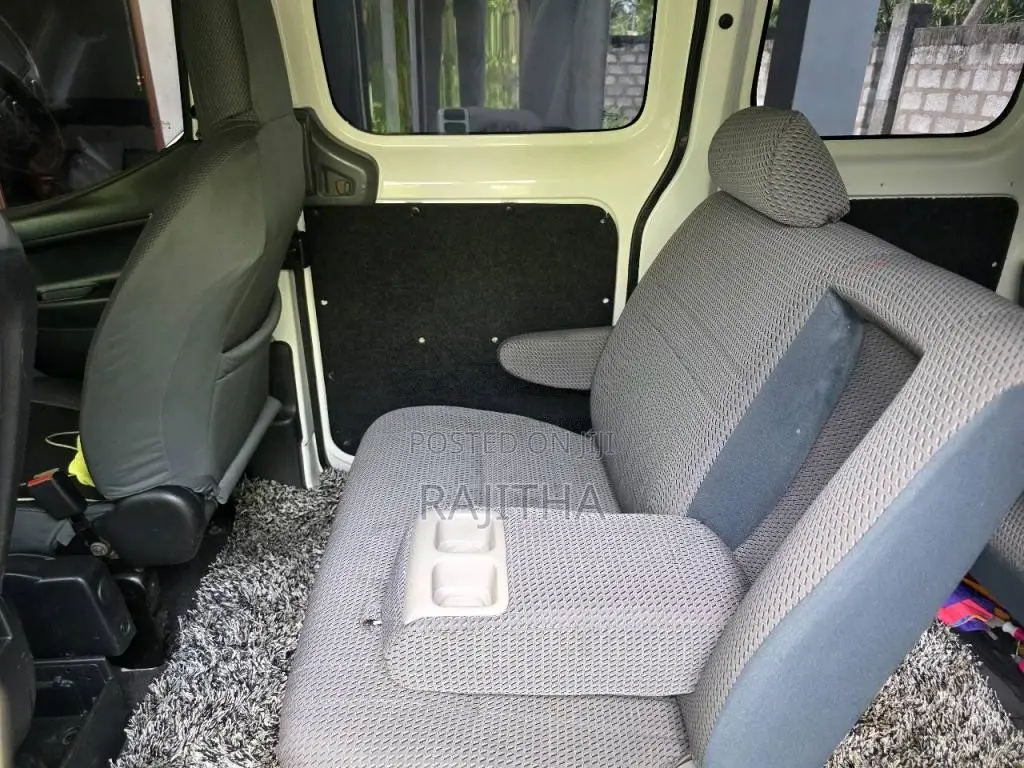 Nissan NV200 2018 Van (Used)
