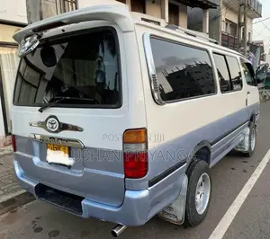 Toyota LH 119 1987 Van (Used)
