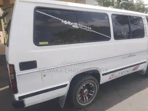 Toyota Shell 1989 Van (Used)