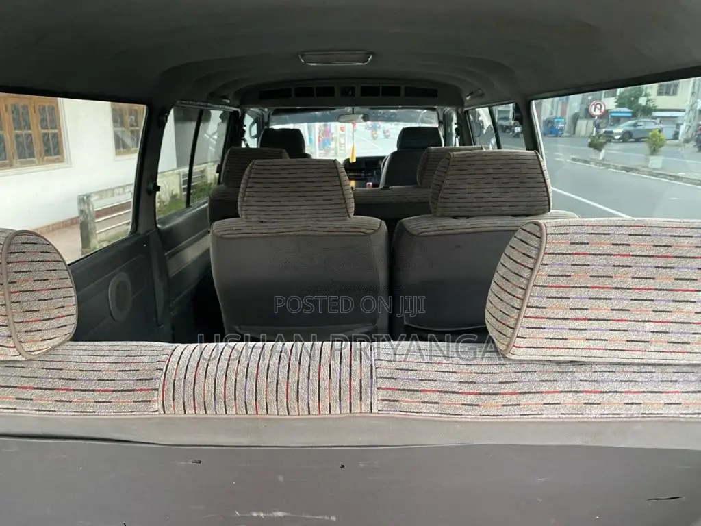 Toyota LH 119 1987 Van (Used)