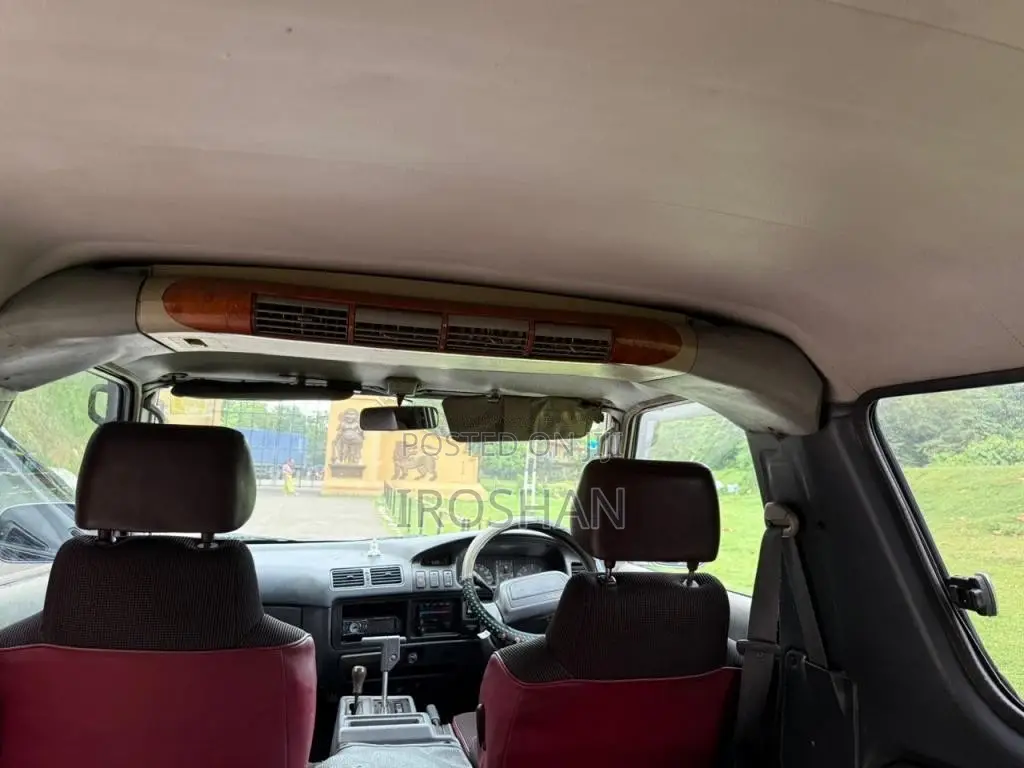 Toyota Lotto 1990 Van (Used)