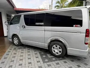 Toyota SUPER GL UPDATE 2012 Van (Used)