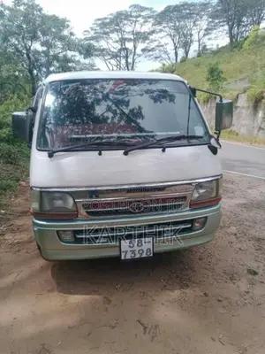 Toyota LH113 1993 Van (Used)