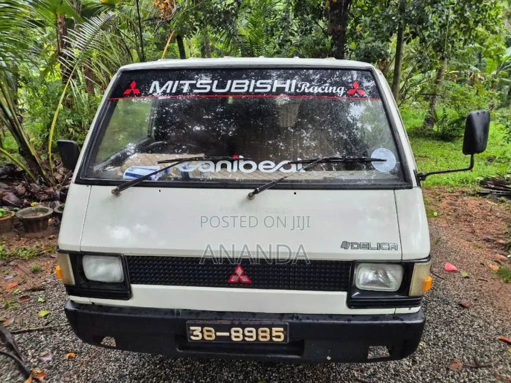 Mitsubishi L300 1983 Van (Used)