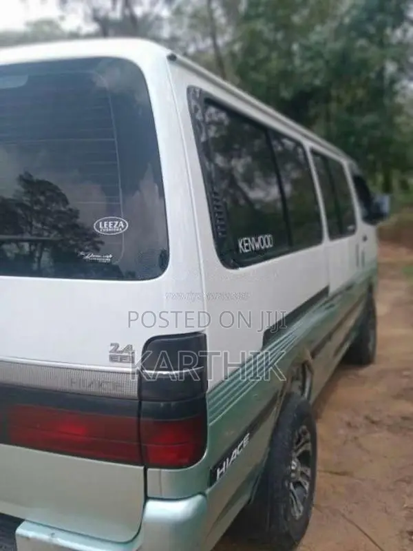 Toyota LH113 1993 Van (Used)