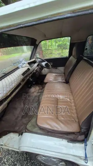 Mitsubishi L300 1983 Van (Used)