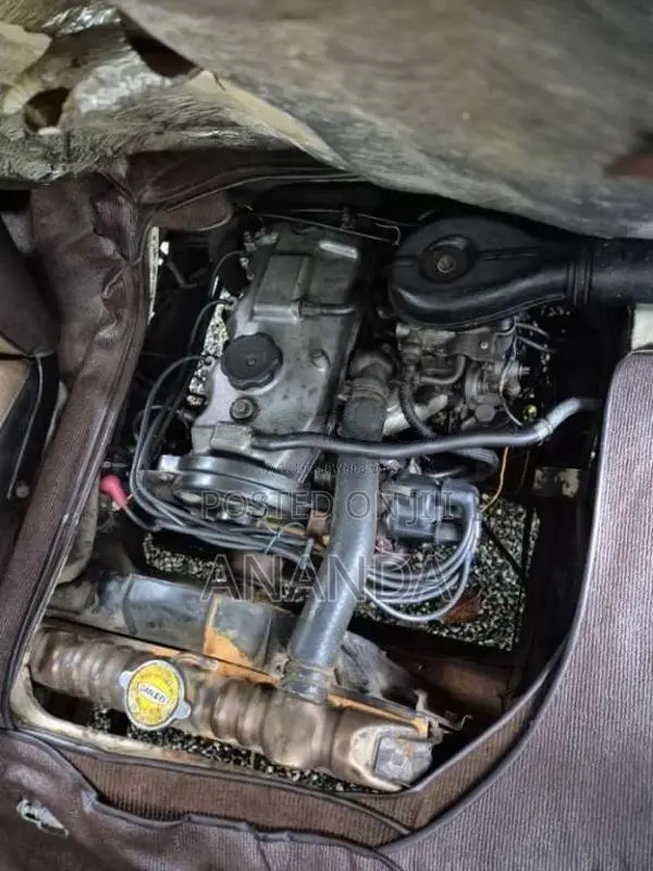 Mitsubishi L300 1983 Van (Used)
