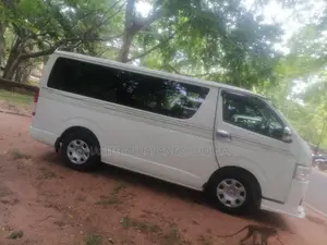 Toyota Kdh Gl 2014 Van (Used)