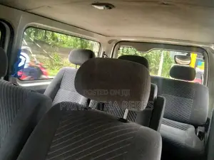Toyota KDH 2013 Van (Used)