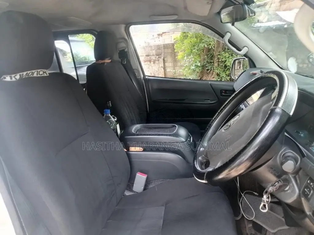 Toyota Kdh Gl 2014 Van (Used)